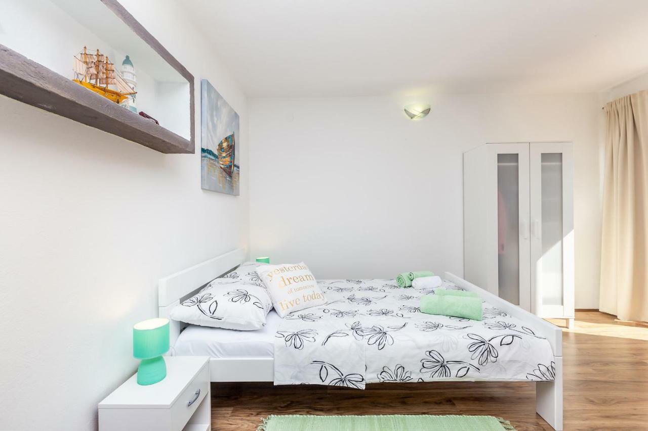 Studio Apartman Magdalena Daire Omišalj Dış mekan fotoğraf